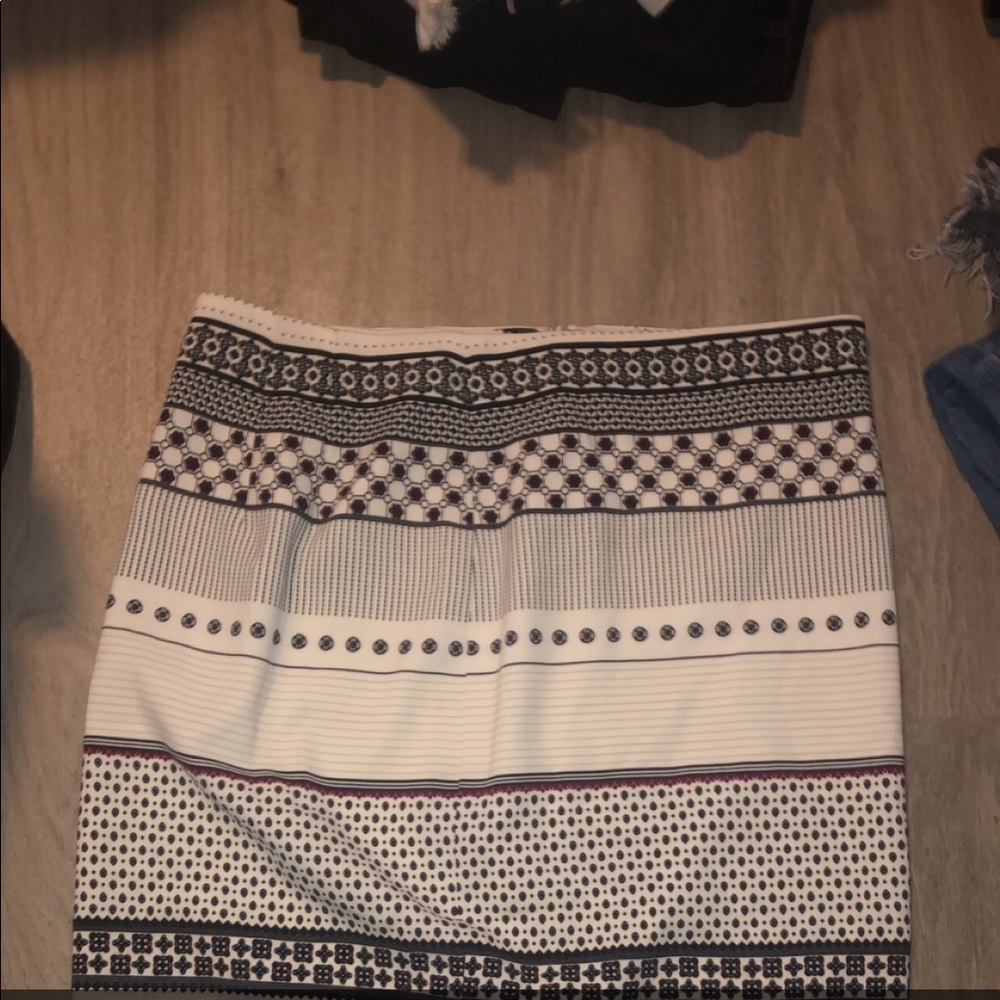 Pencil skirt (longer than photo)